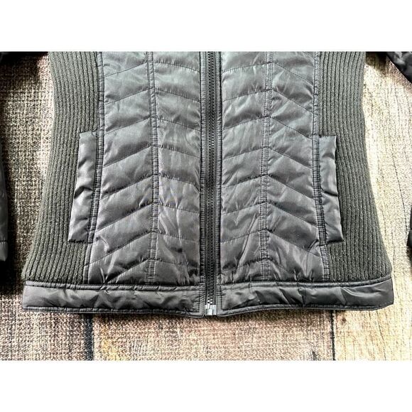 Volcom Womens Black Insulated Snowboarding Ski Winter Jacket Size Large - Picture 4 of 9